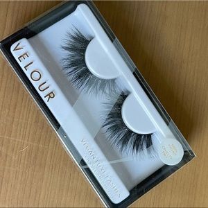 Velour Beauty Vegan Lux Lashes in style “Can’t be Tamed”